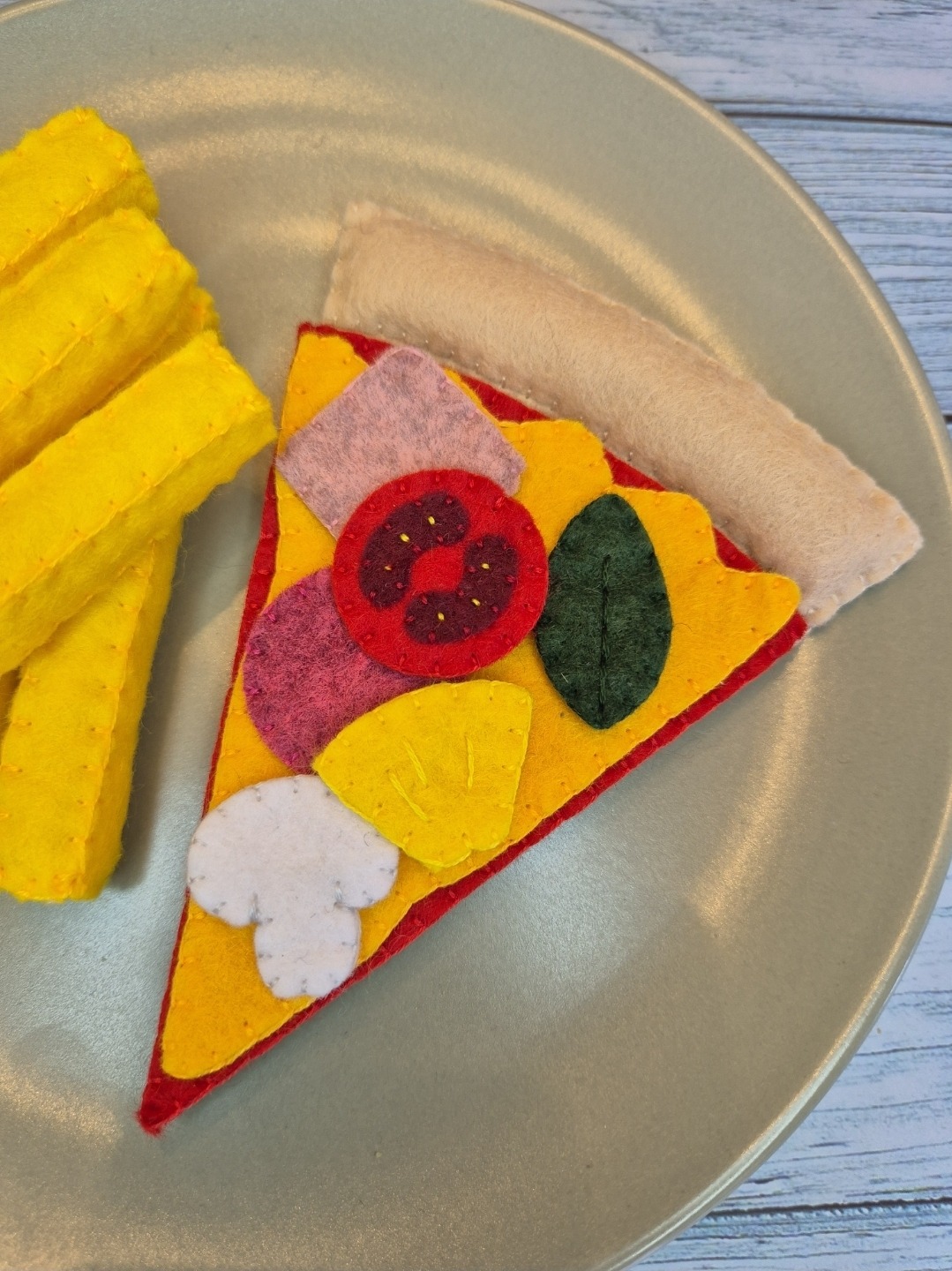 Felt Play Food Pizza Slice and Fries Set - Image 2